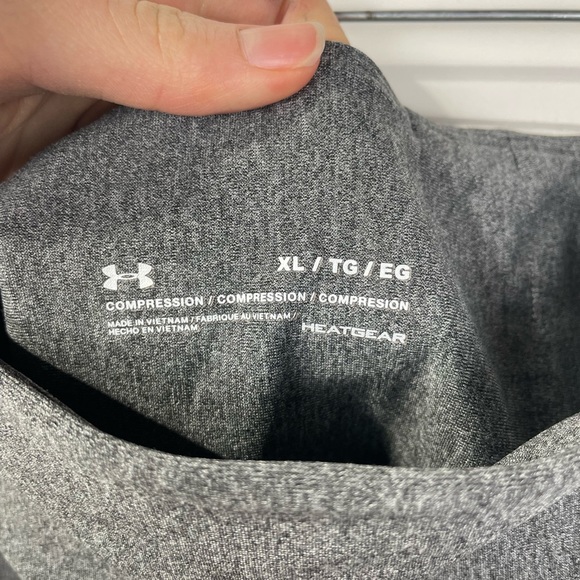 Under Armour Gray Cropped Compression Leggings XL Women’s - Picture 6 of 8